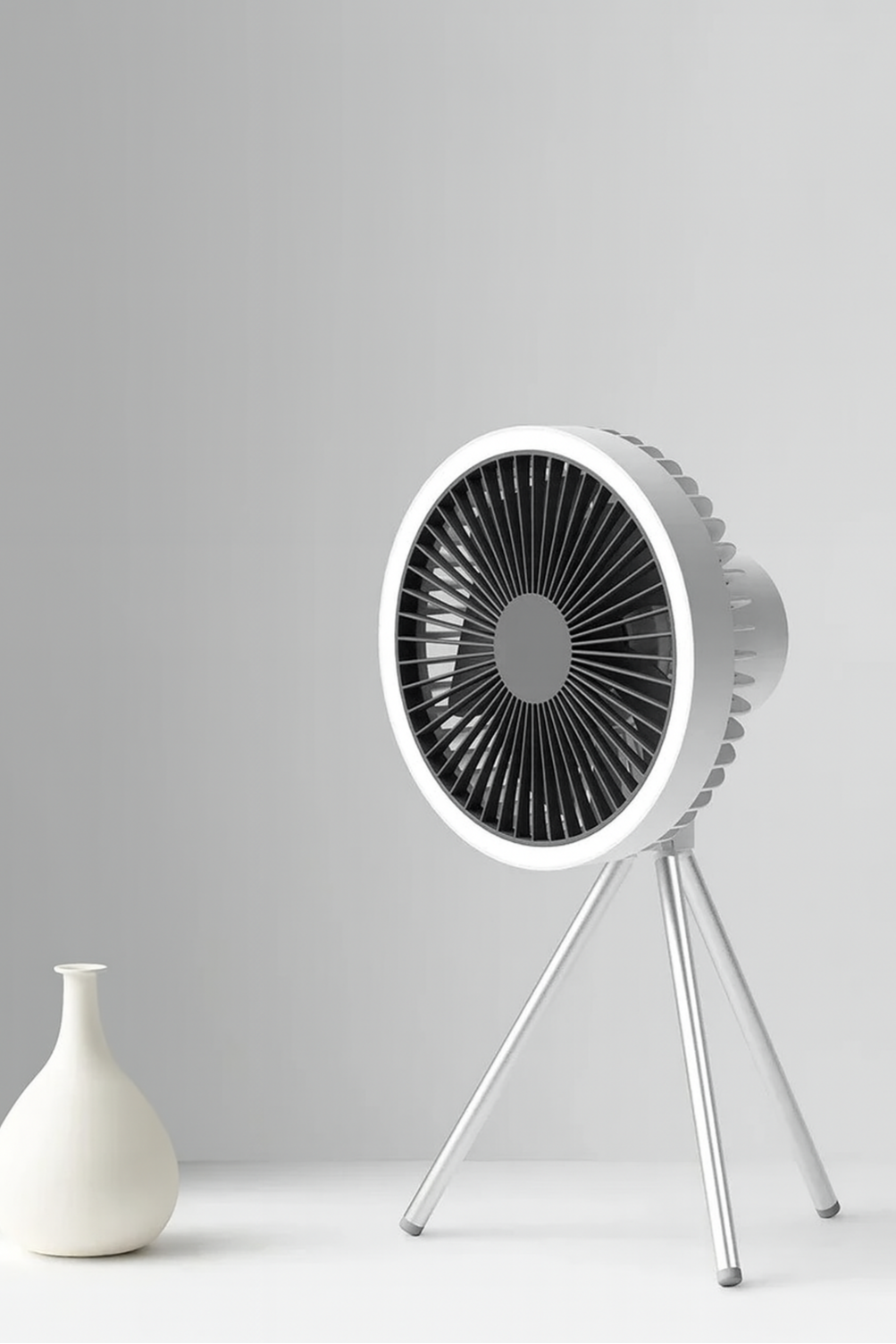 Ventilateur Tripode Plafonnier avec Minuterie et Lumière Nocturne